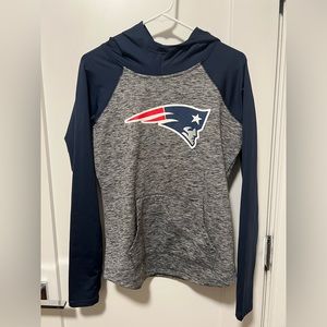Small Women’s Patriots Sweatshirt